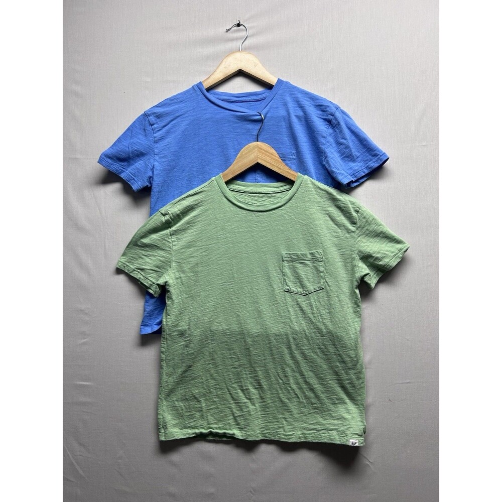 Gap Kids Boys T Shirts Bundle Of 2 Green Blue Size Large One Pocket T Shirts